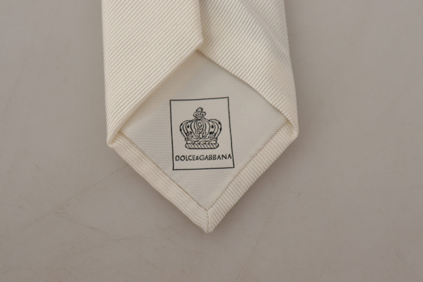 Elegant White Silk Men's Tie