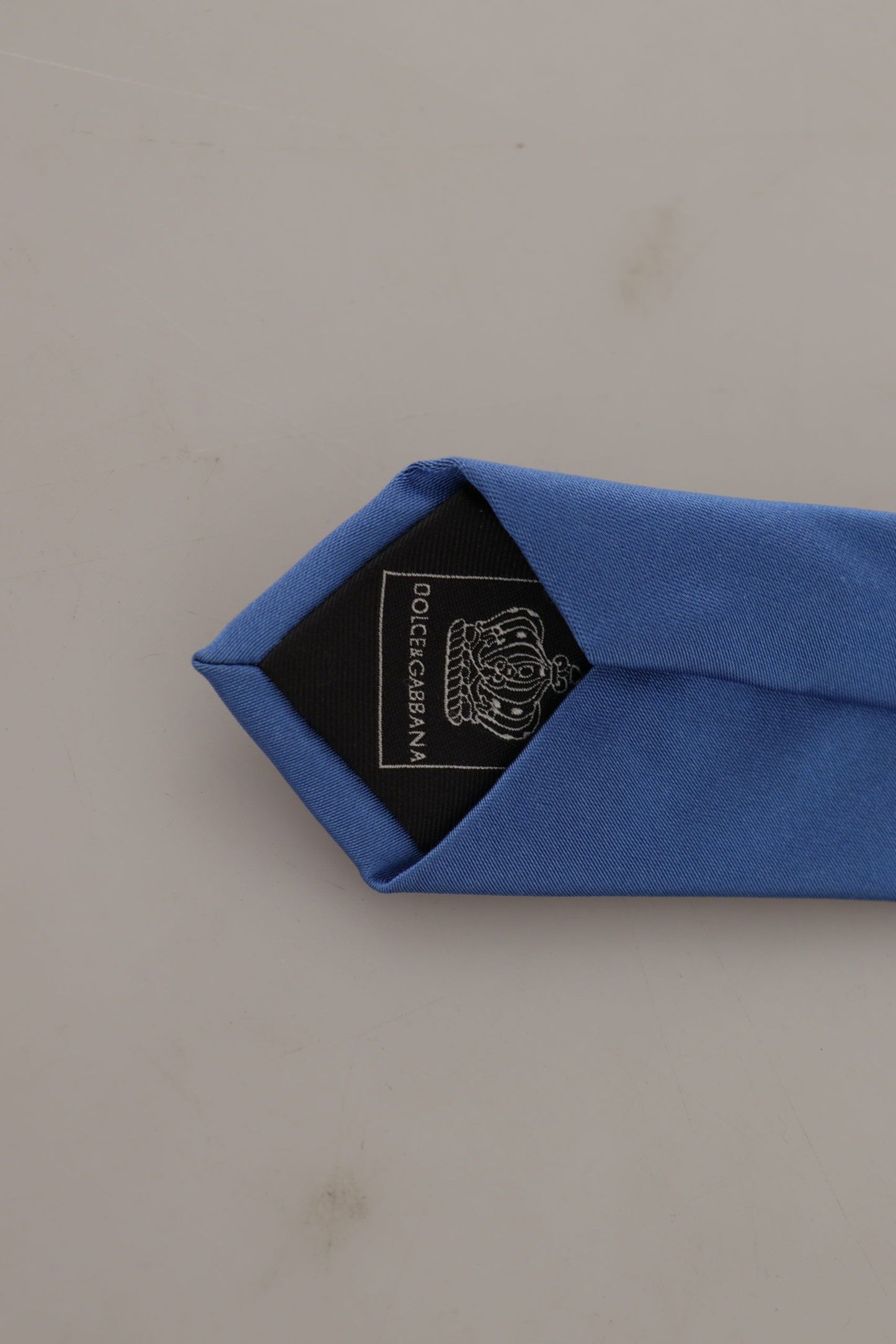 Elegant Blue Silk Men's Tie