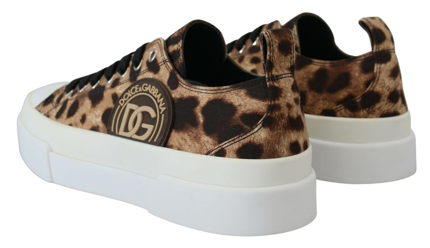 Sleek Leopard Pattern Low Top Sneakers