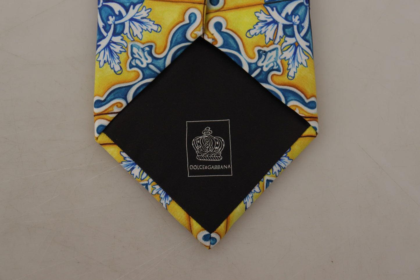 Sunny Majolica Silk Tie - Exquisite Craftsmanship