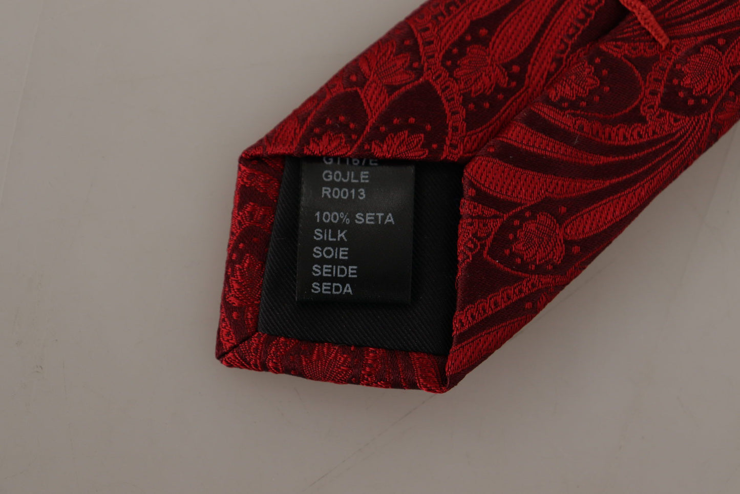 Elegant Red Silk Men's Tie