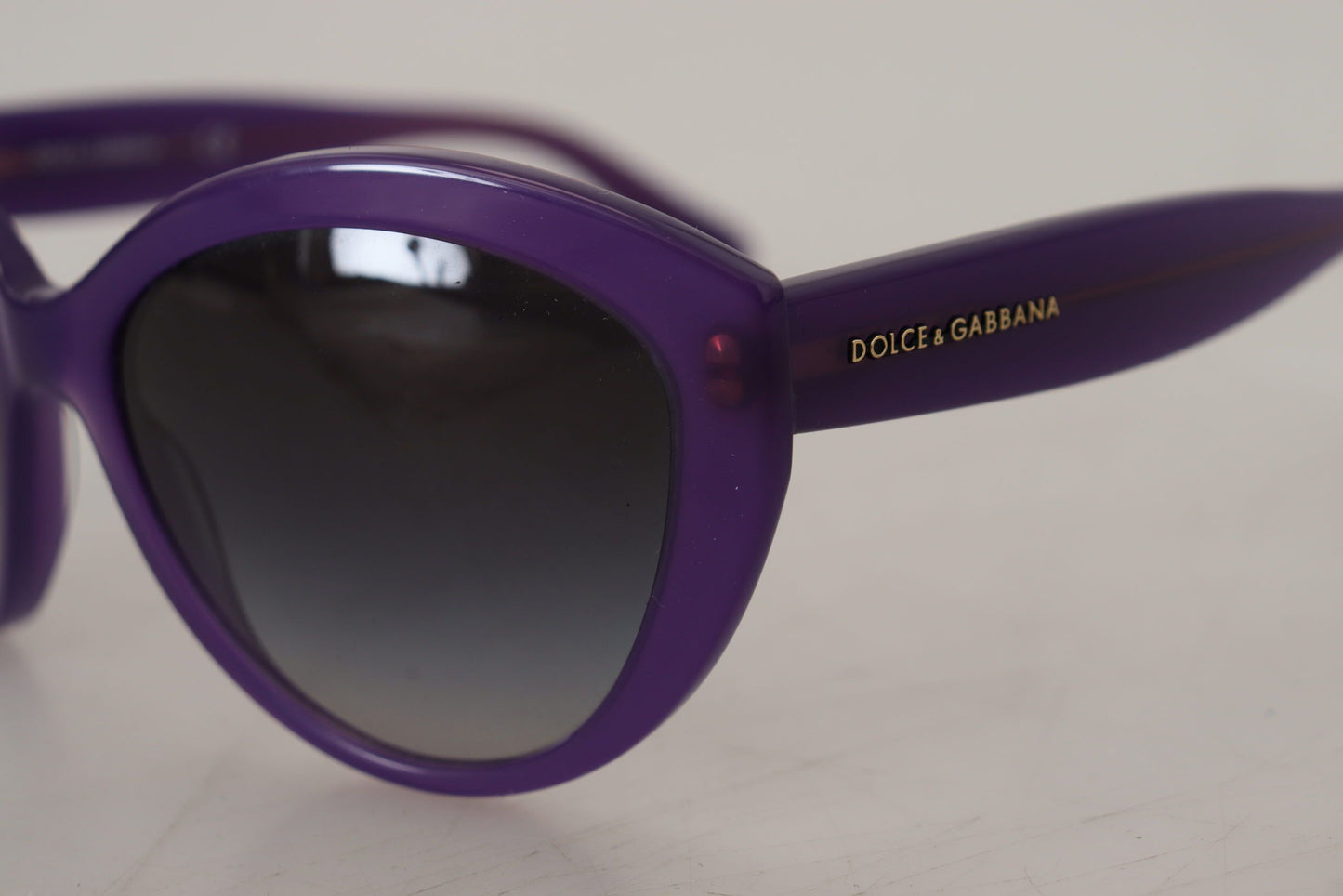 Chic Purple Cat-Eye Designer Sunglasses