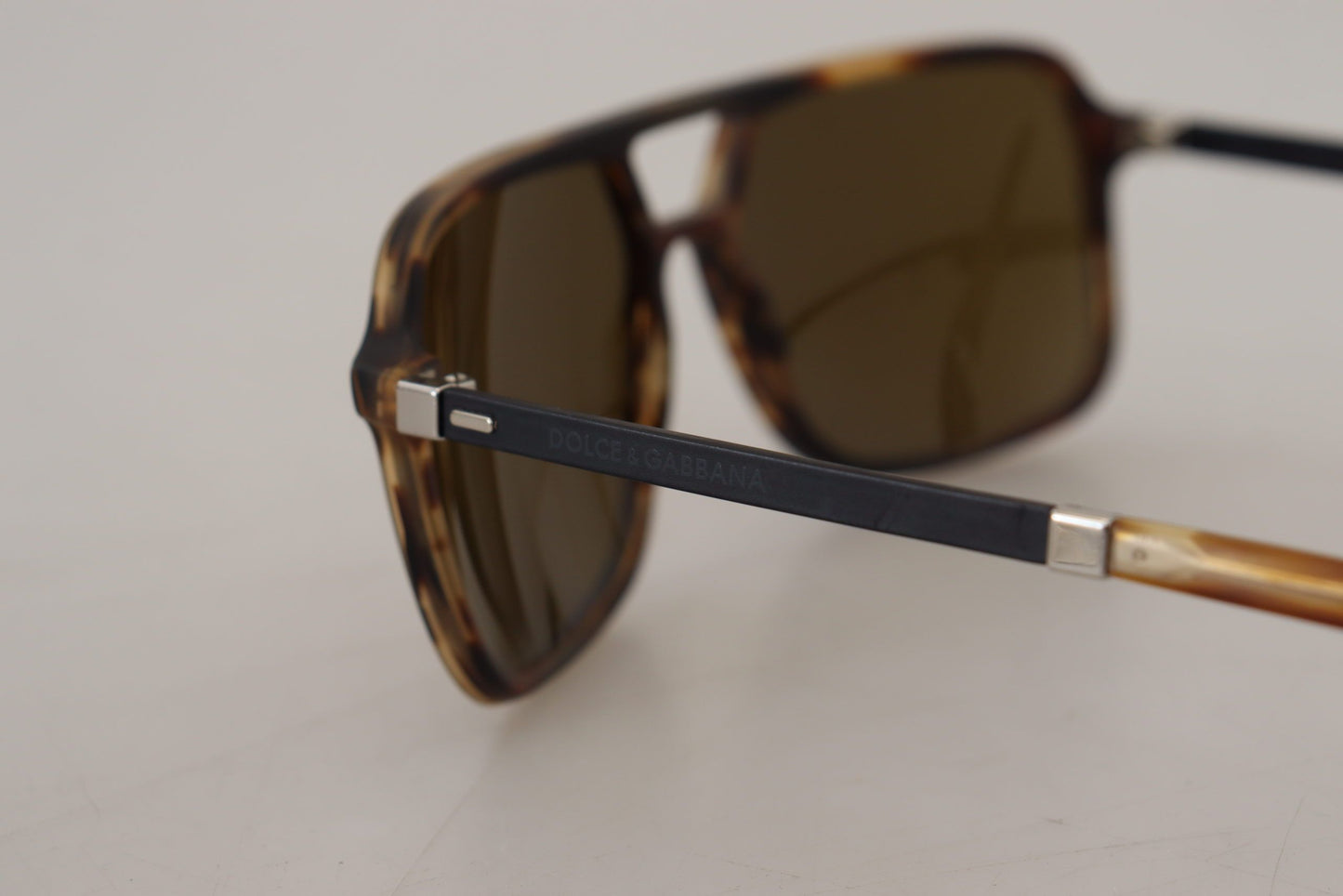 Chic Basalto Collection Brown Sunglasses