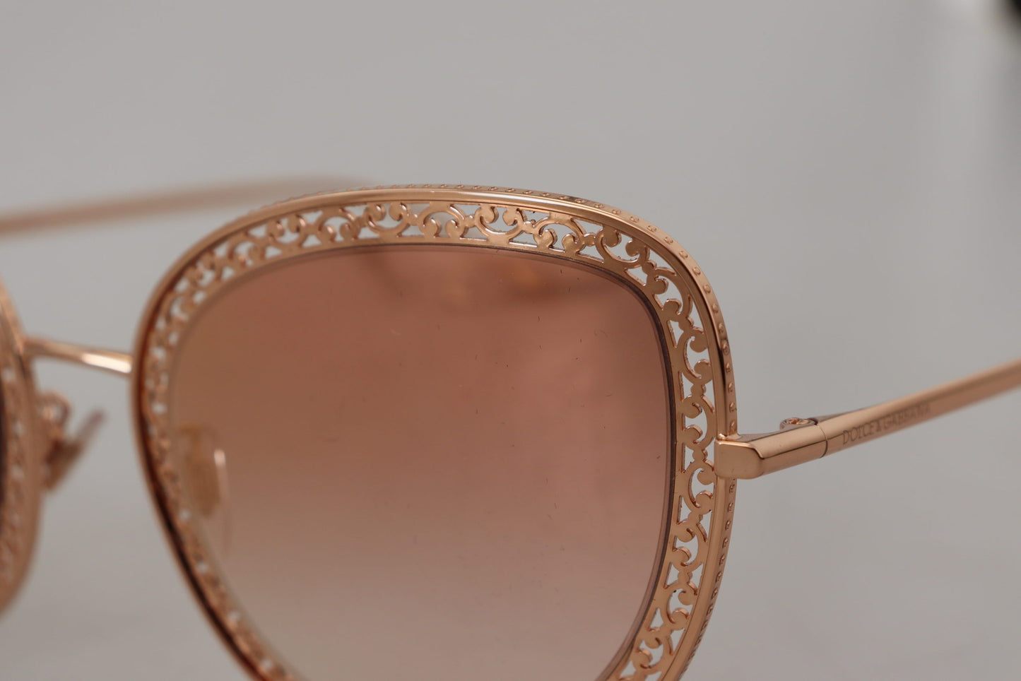 Elegant Lace-Patterned Rose Gold Sunglasses