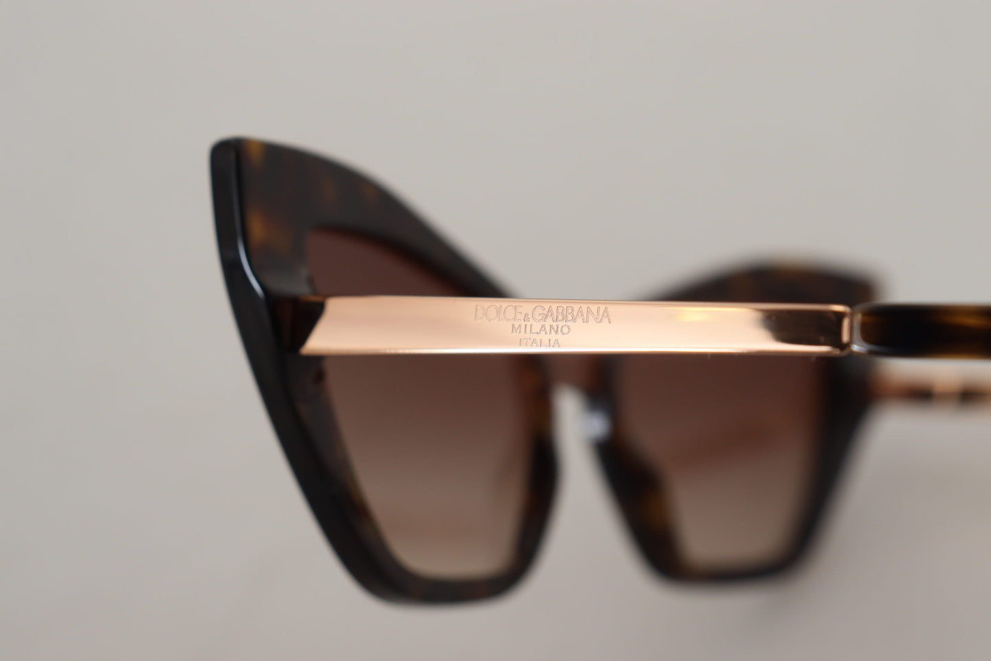 Chic Cat Eye Designer Sunglasses