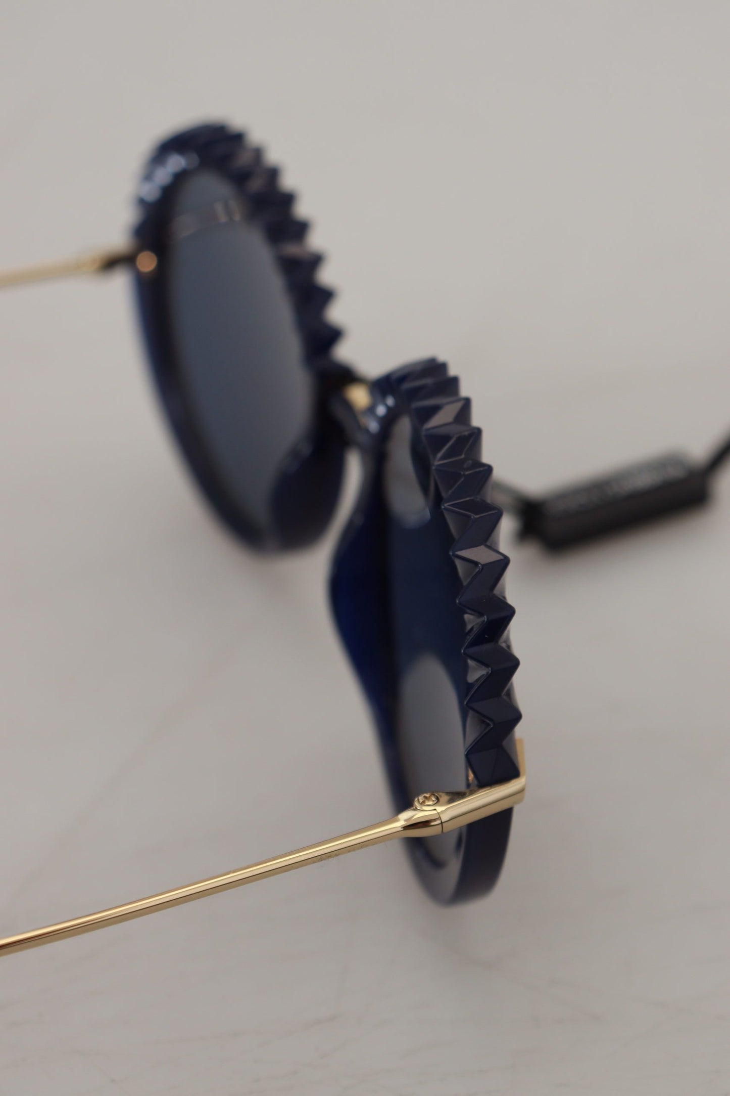 Elegant Navy-Gold Round Sunglasses