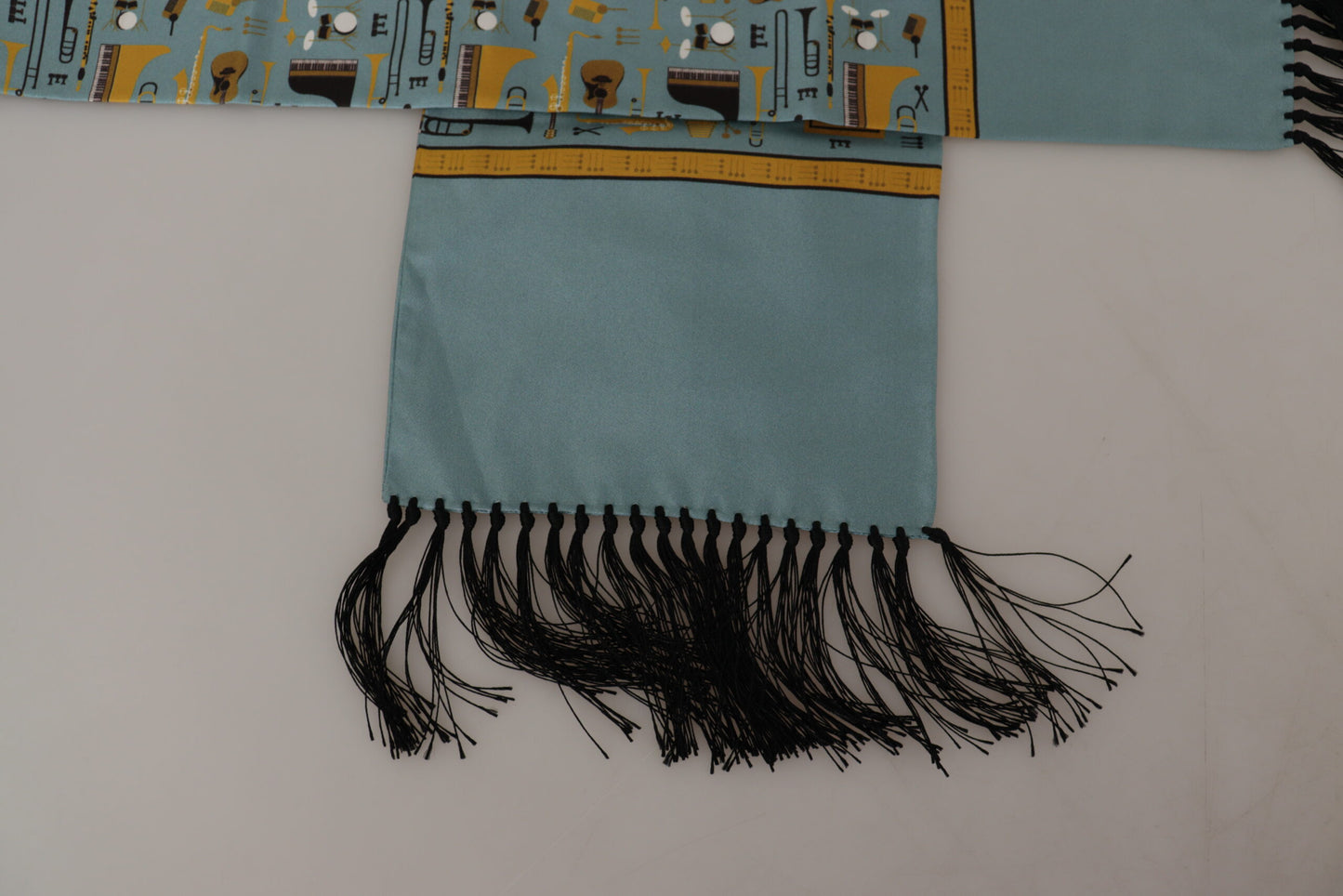 Elegant Silk Men's Scarf in Timeless Blue