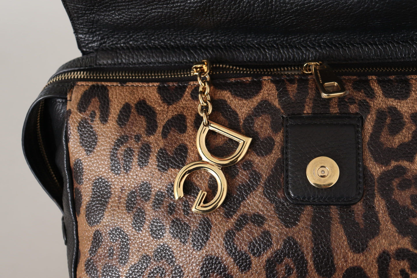 Elegant Leopard Sicily Shoulder Bag