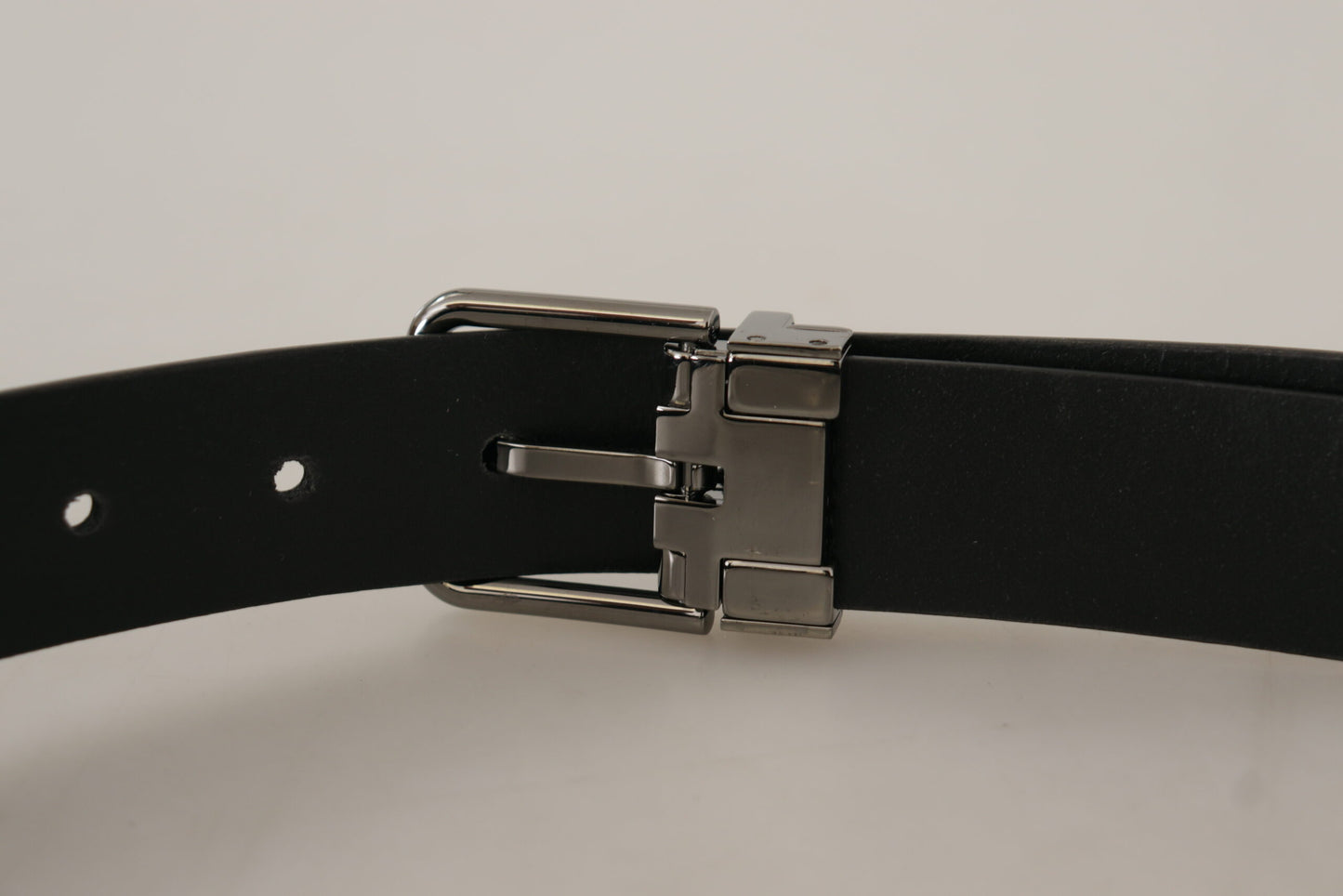 Elegant Black Leather Statement Belt