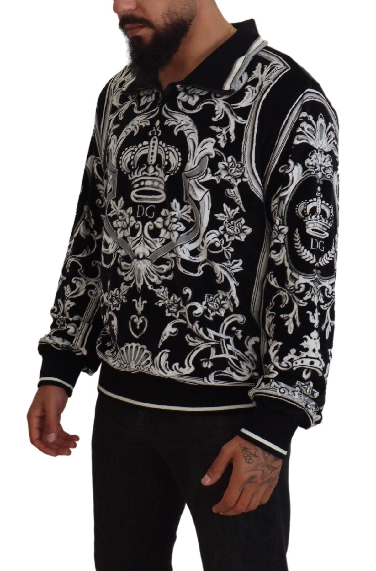 Elegant Black Printed Pullover Sweater