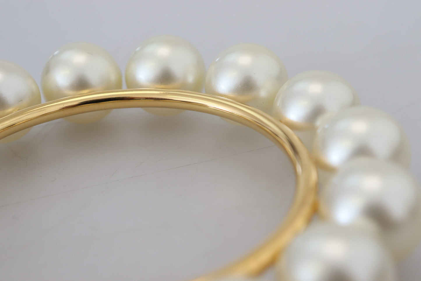 Chic Gold-Tone Faux Pearl Bangle