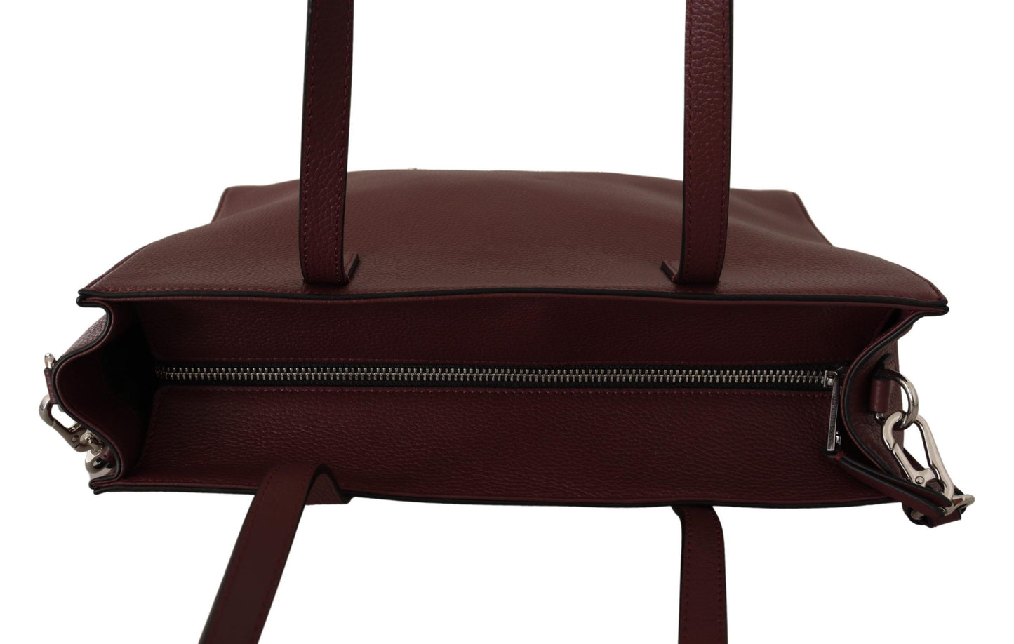 Elegant Wine-Toned Leather Tote with Zip Closure