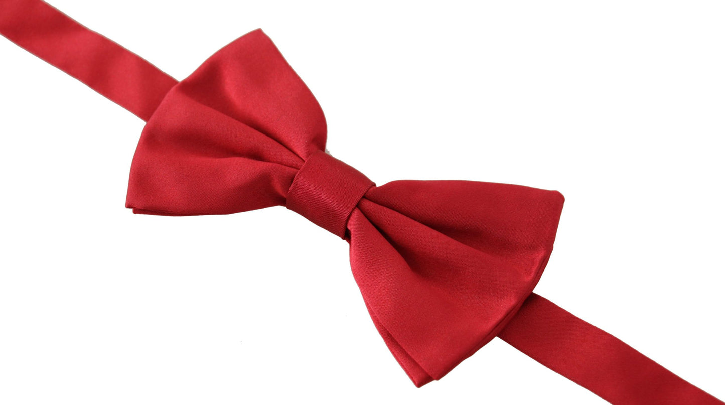 Elegant Red Silk Bow Tie for Distinguished Gentlemen