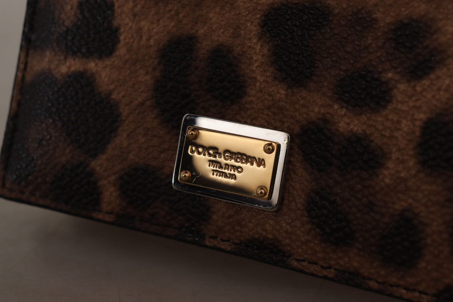 Exquisite Leopard Pattern Bifold Wallet