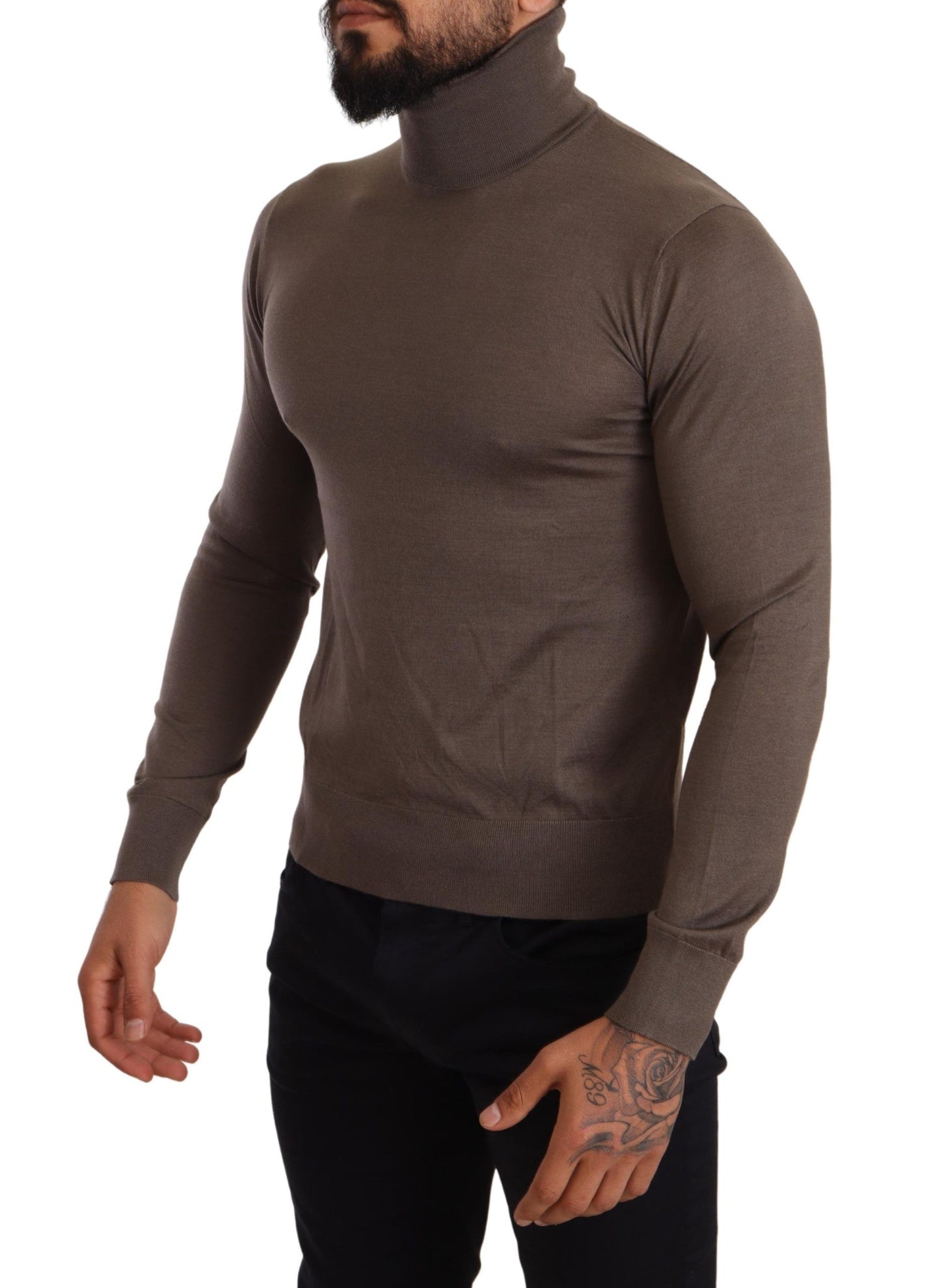 Elegant Cashmere-Silk Blend Turtleneck Sweater