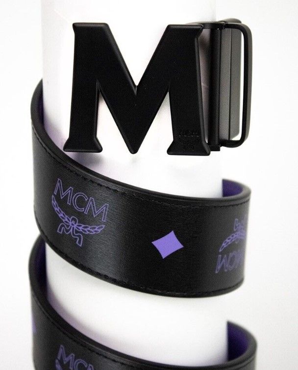 Smooth Visetos Logo Dahlia Purple Leather Adjustable Reversible Buckle Belt