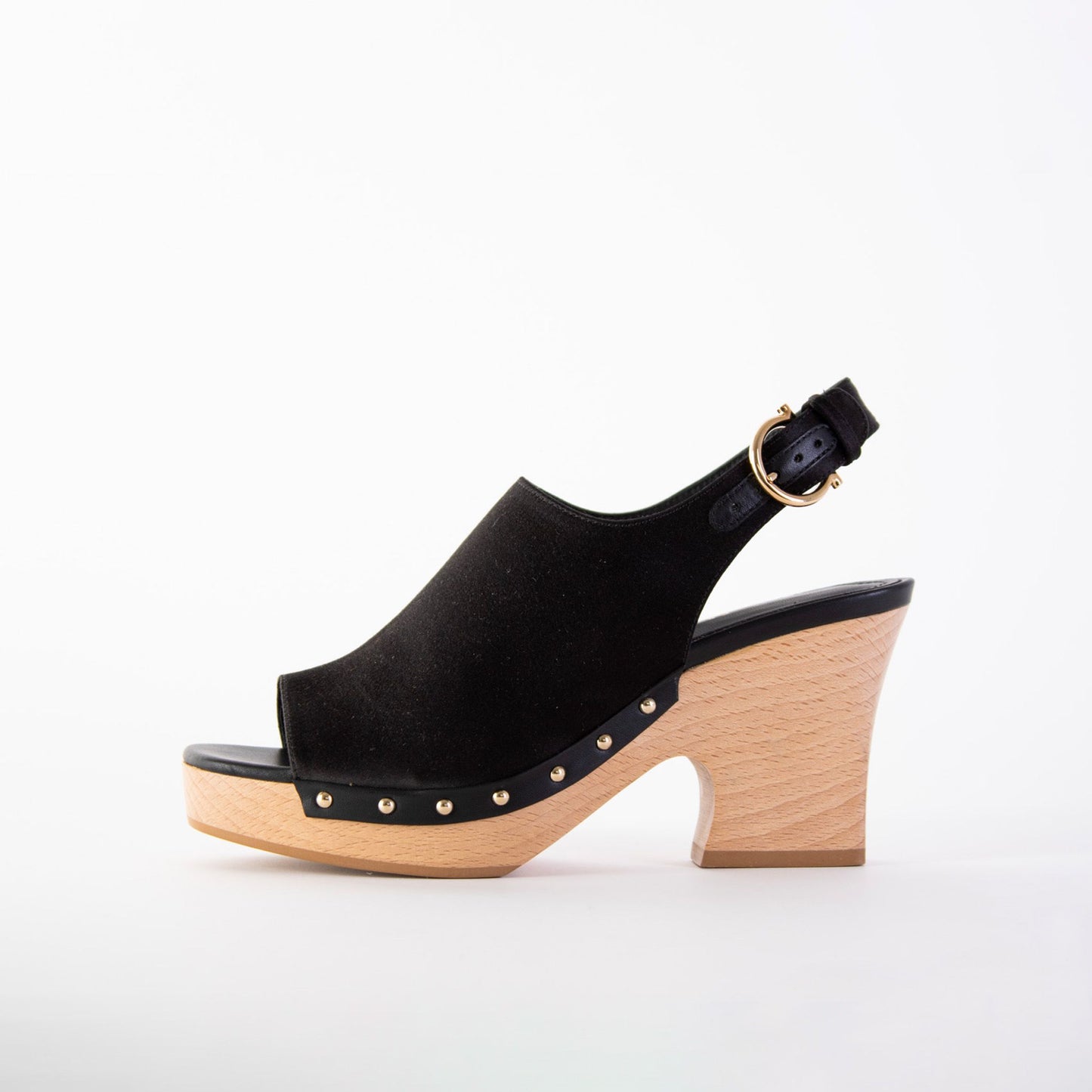 Chic Susanne Black Wedge Sandals