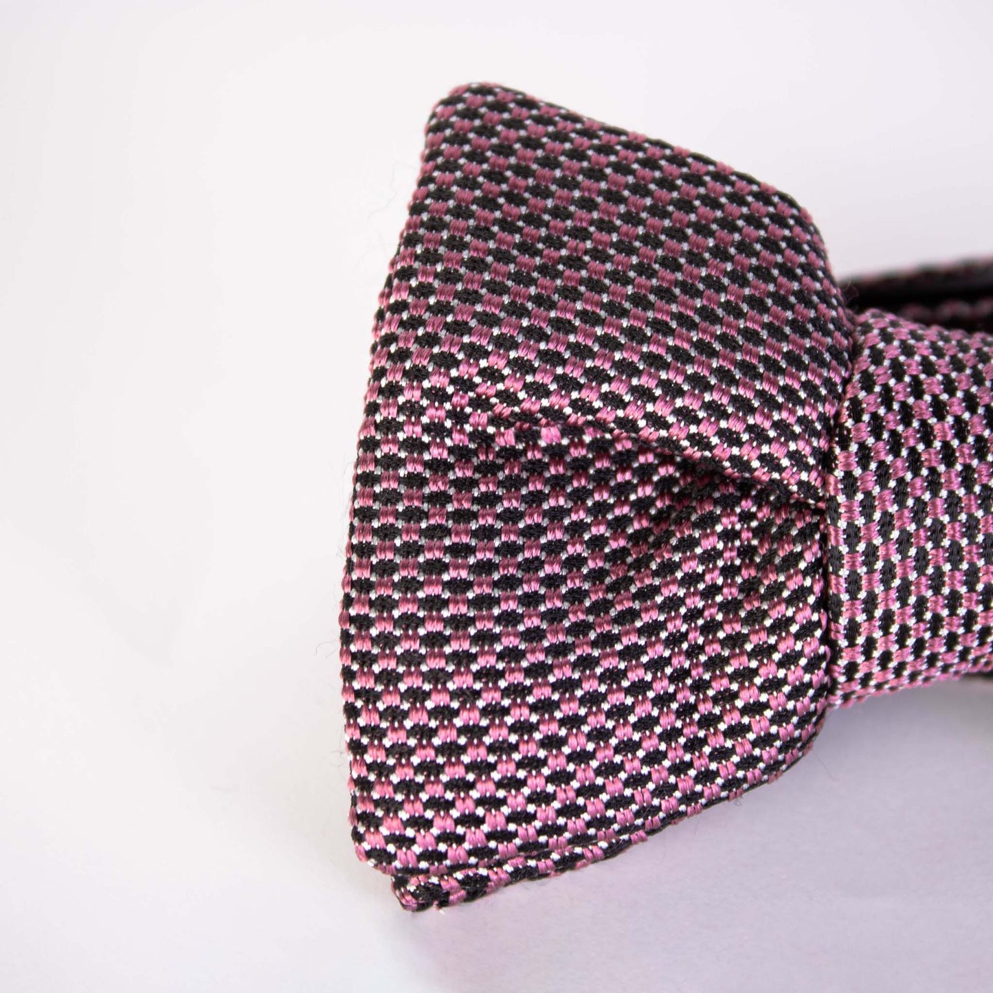 Elegant Silk Pink Bow Tie