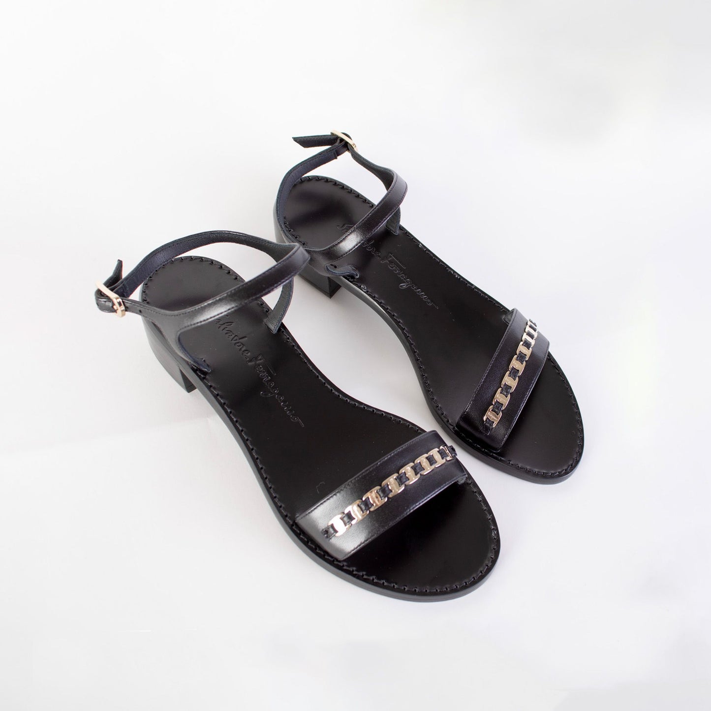 Elegant Black Leather Sandals - Timeless Elegance