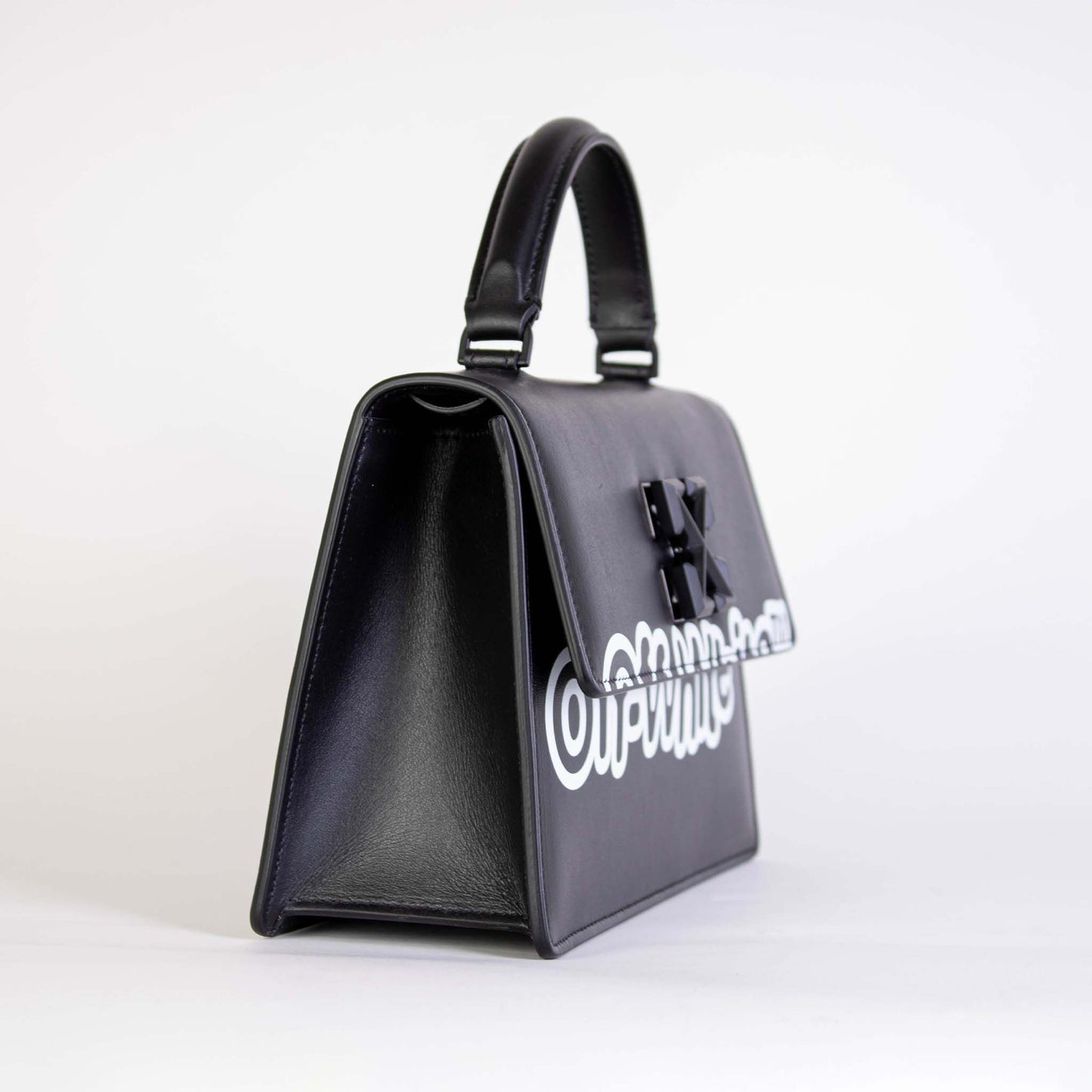 Elegant Jitney Tote Bag in Sleek Black Leather