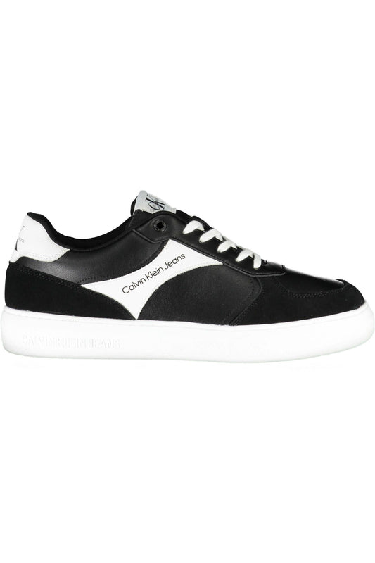 Chic Contrasting Laced Sports Sneakers