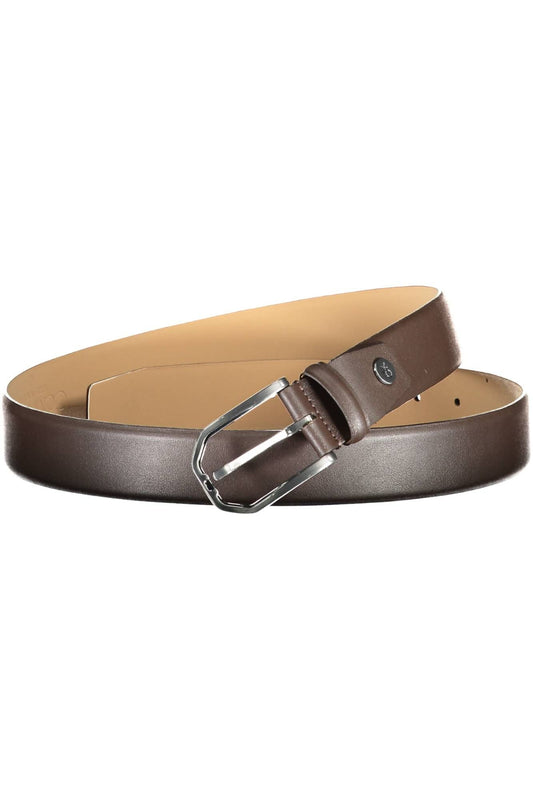 Elegant Leather Belt with Metal Buckle