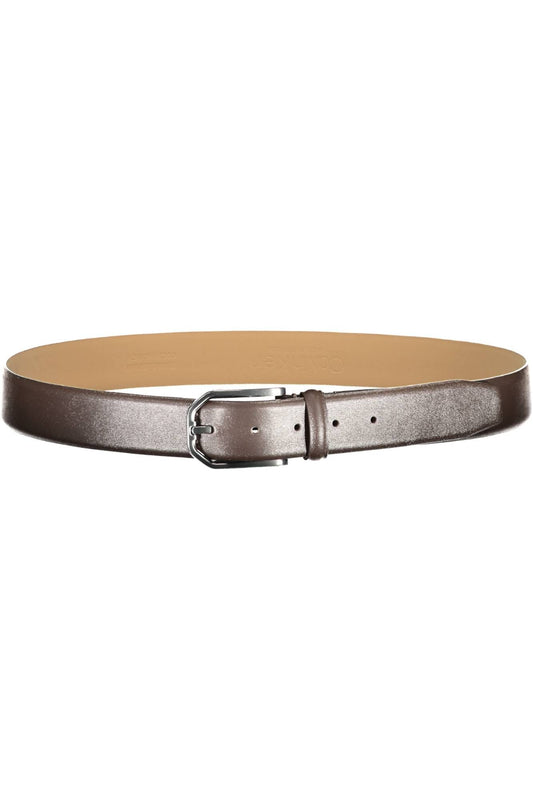 Elegant Leather Belt with Metal Buckle