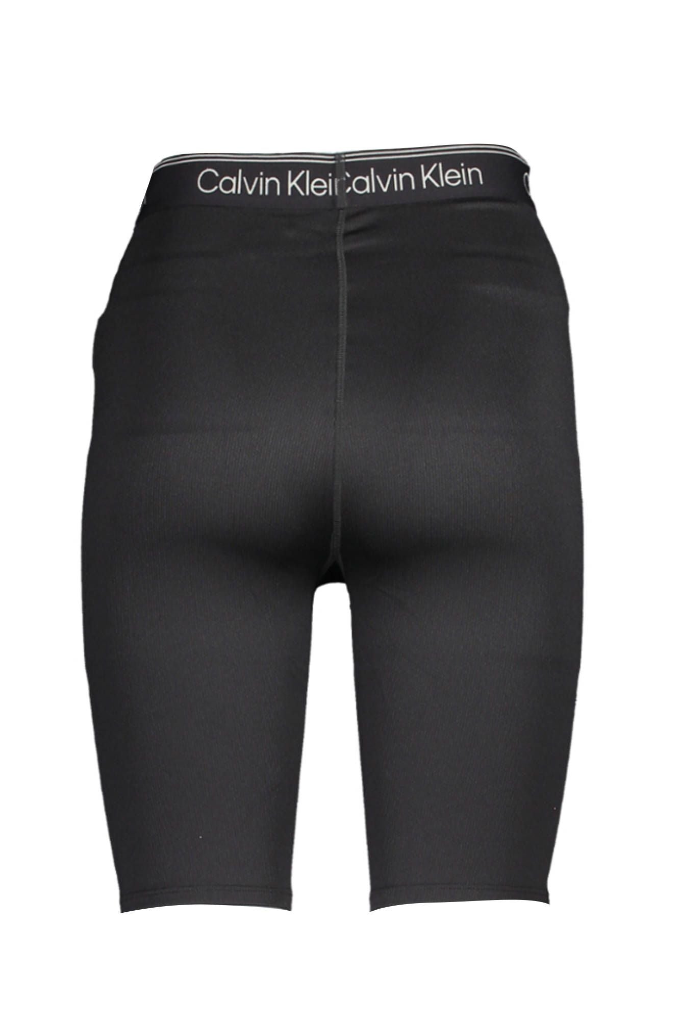 Chic Contrasting Gym Shorts with Logo Detail