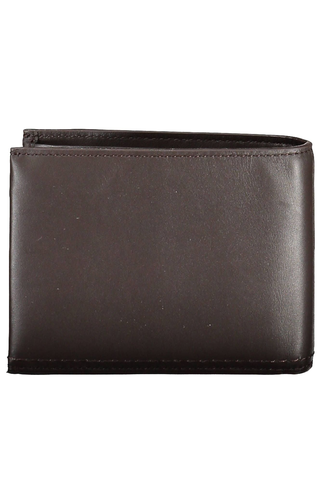 Classic Leather Bifold Wallet with RFID Blocker