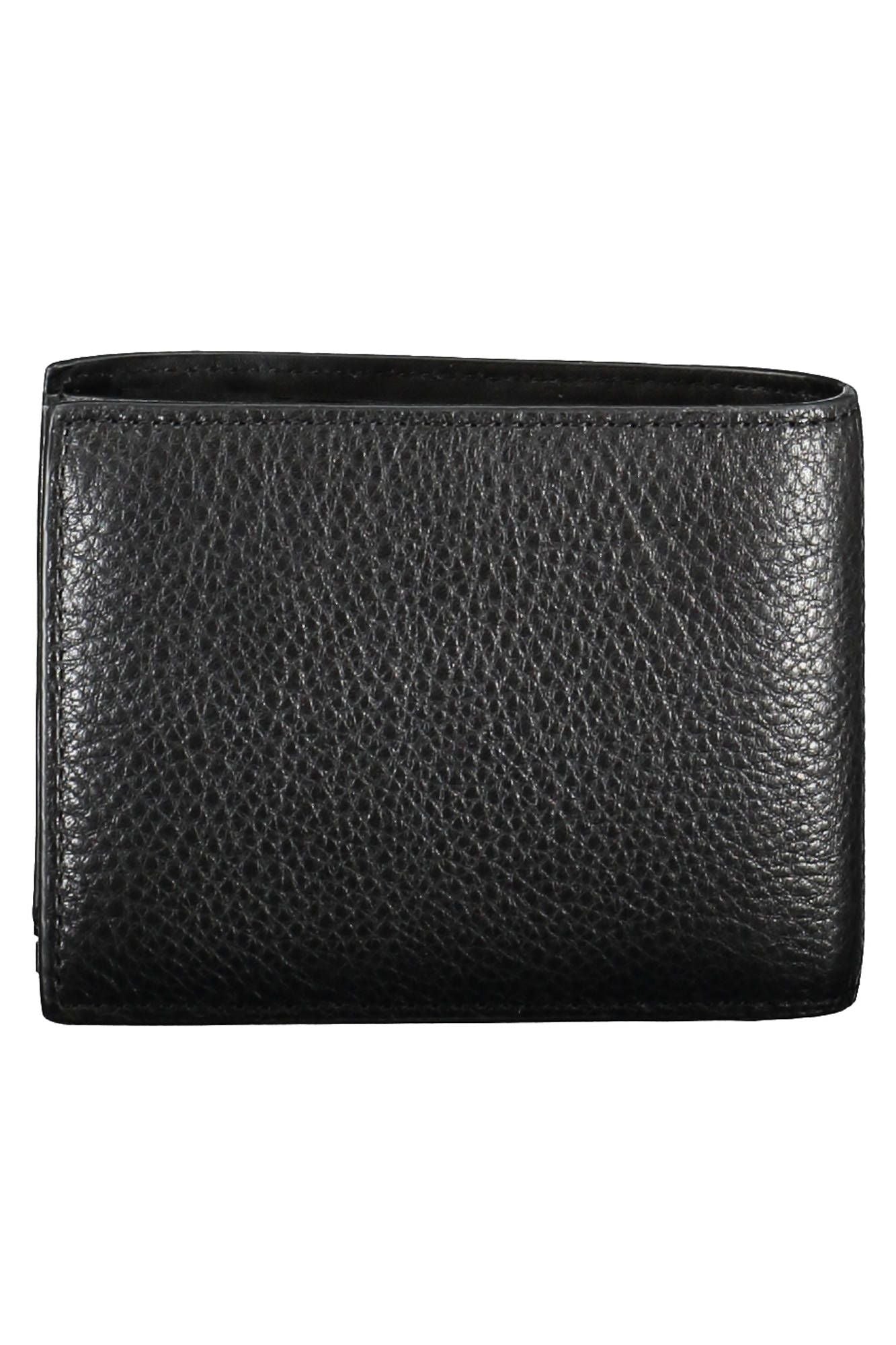 Elegant Dual-Compartment Leather Wallet