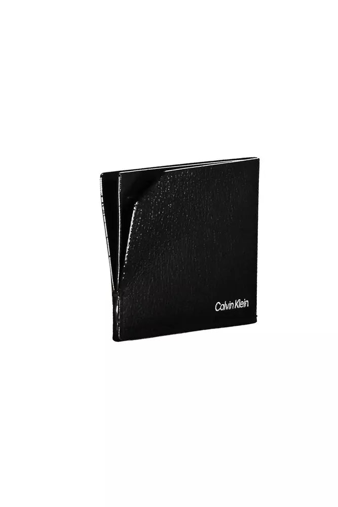 Sleek Leather Card Holder With Logo Detail