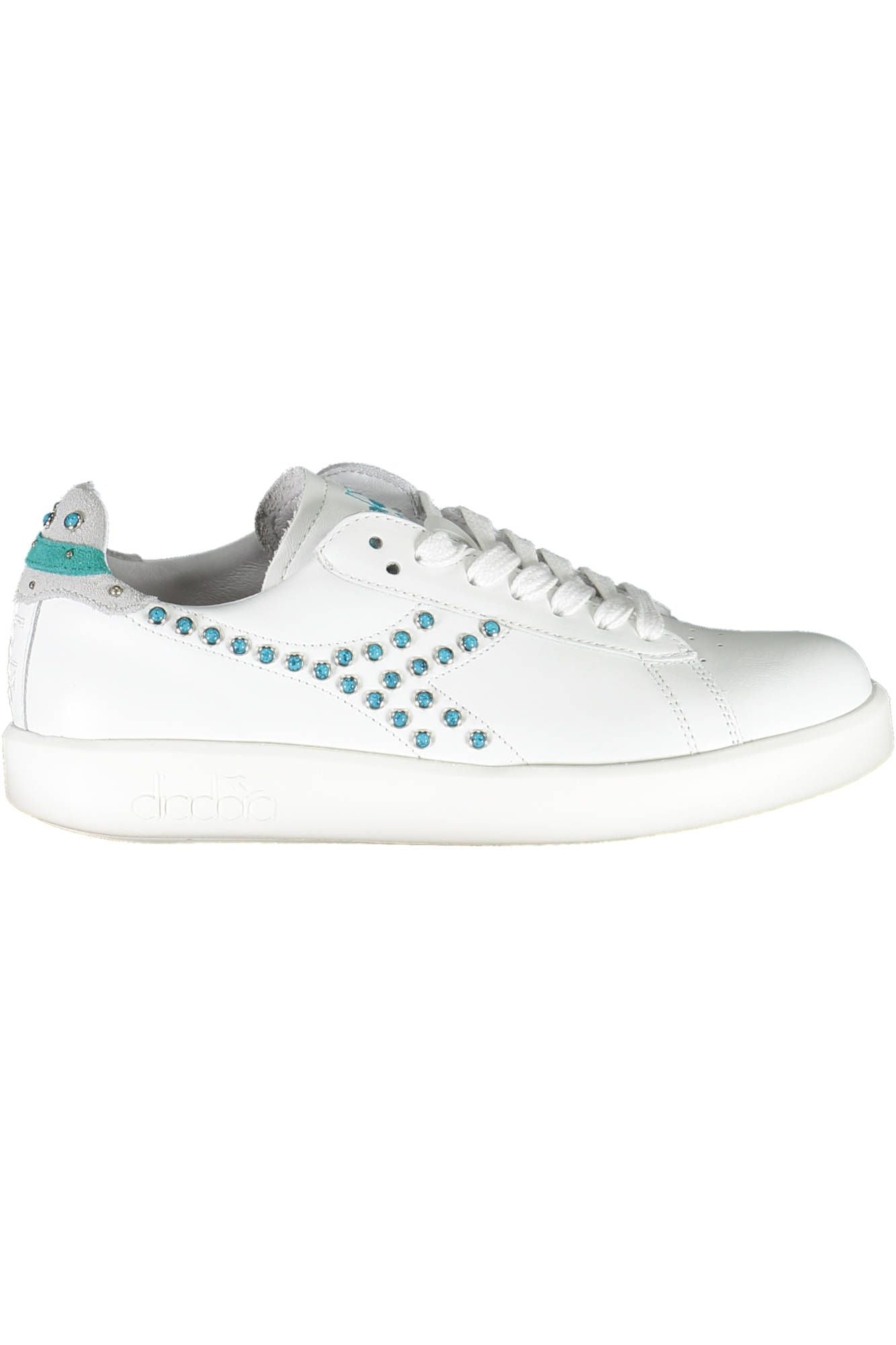 Elegant Sneakers with Contrasting Accents