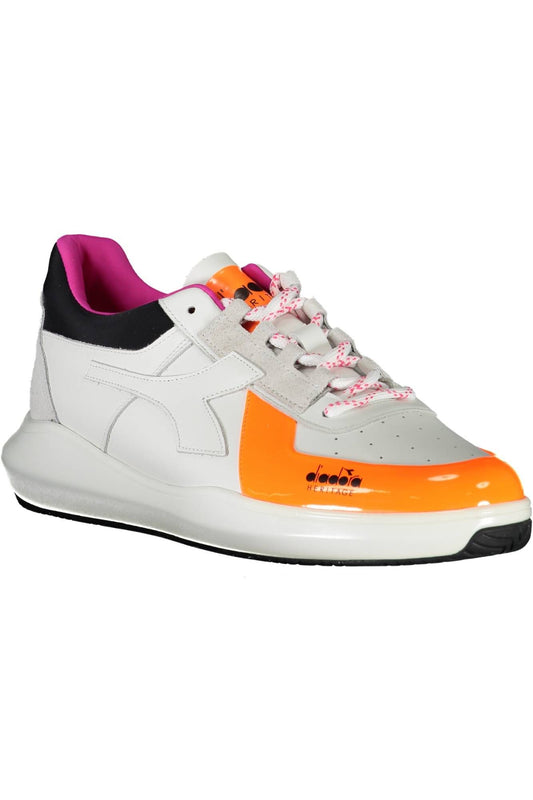 Sleek White Sneakers with Contrasting Details