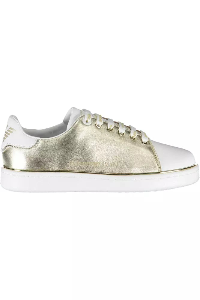 Elegant White Sneakers with Contrasting Accents