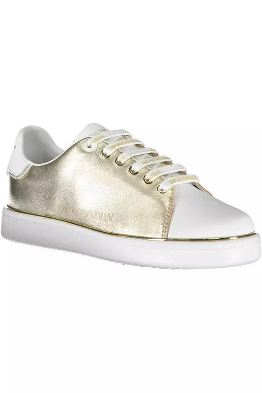 Elegant White Sneakers with Contrasting Accents