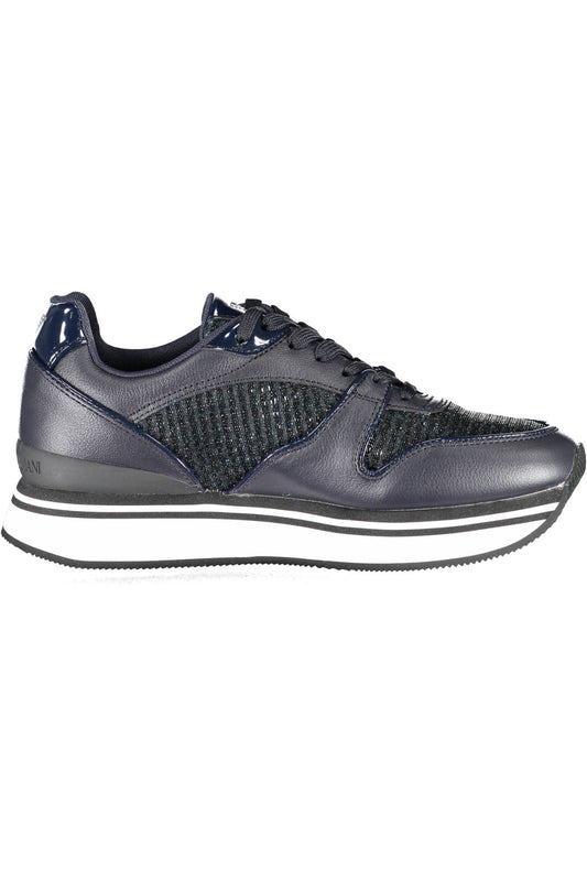 Elegant Sports Sneakers with Contrasting Details