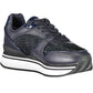 Elegant Sports Sneakers with Contrasting Details