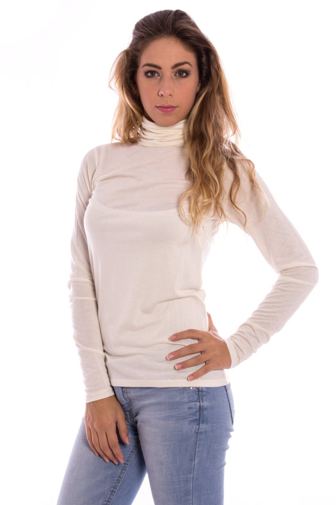 Elegant White Long Sleeve Lupetto Tee