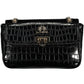 Elegant Chain Shoulder Bag with Contrasting Accents