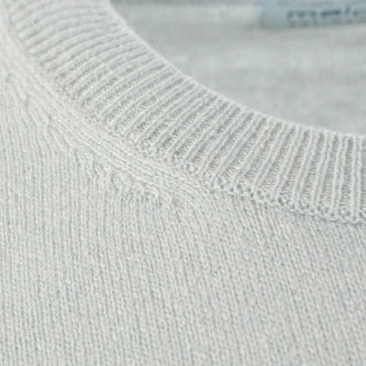 Elegant Light Blue Cashmere Crewneck Sweater