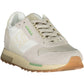 Sleek White Sneakers with Contrasting Accents