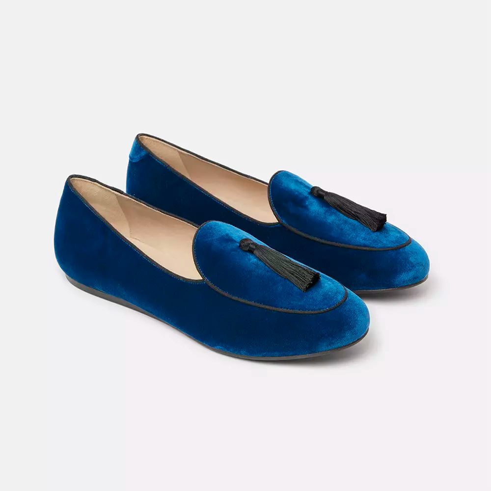 Elegant Silk Fabric Tasseled Loafers