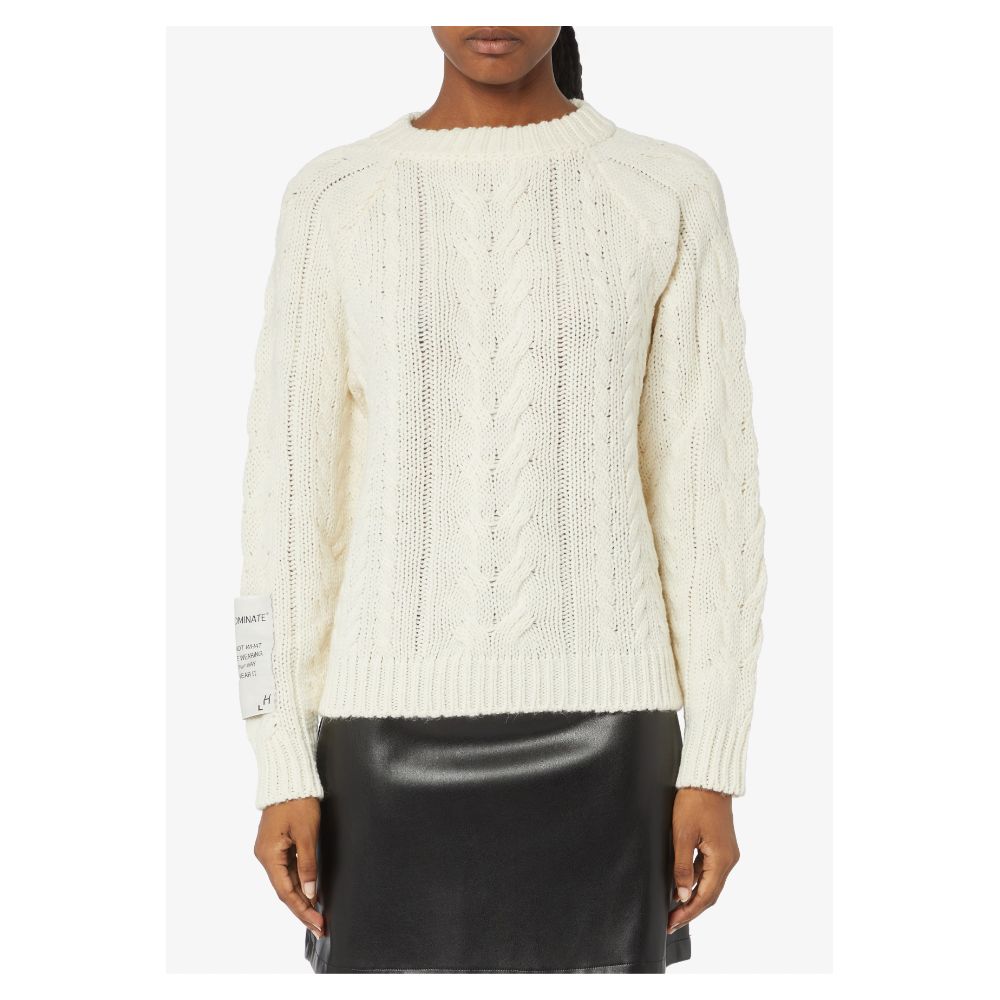 Elegant Cable-Knit Crew Neck Sweater