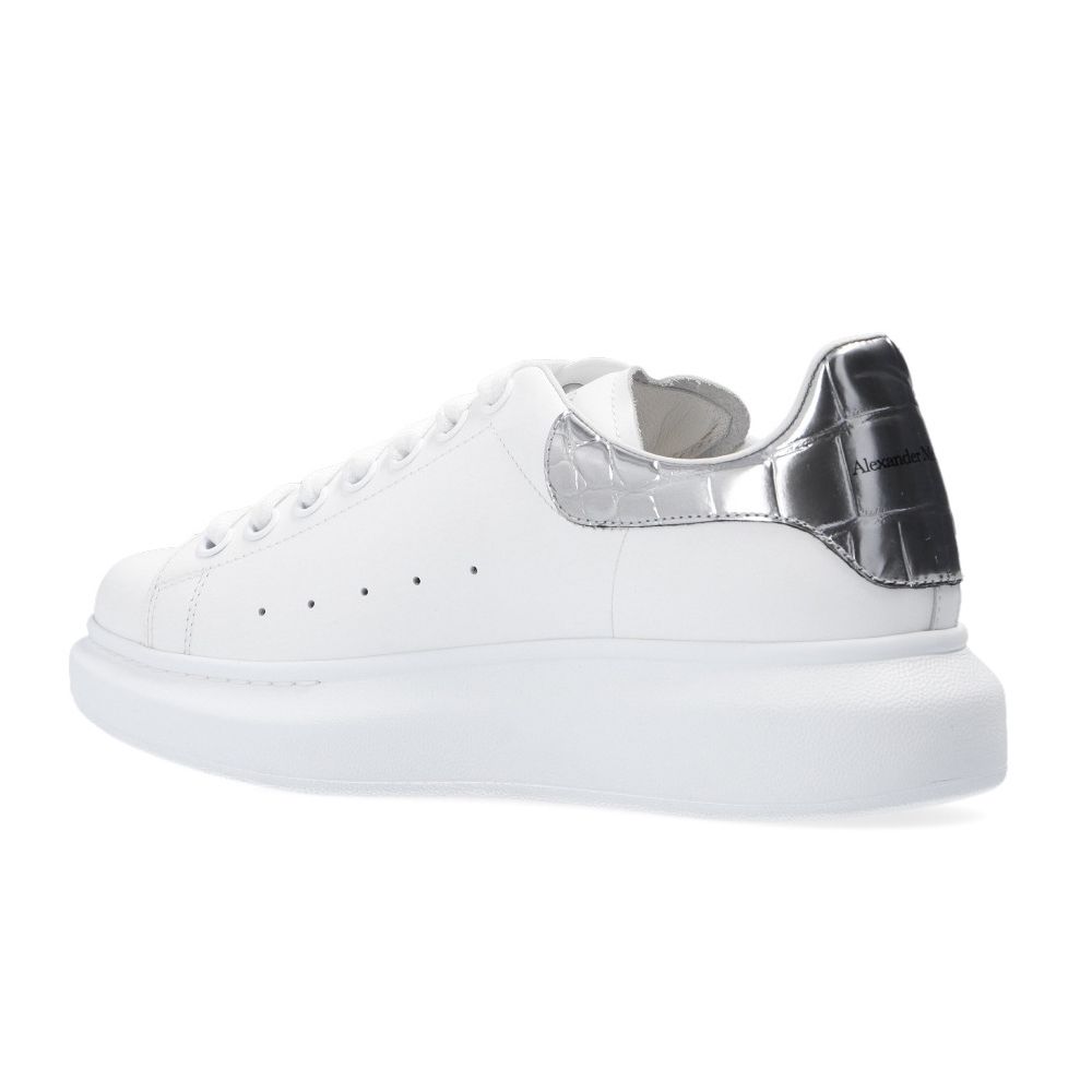 Elegant White Leather Lace-up Sneakers