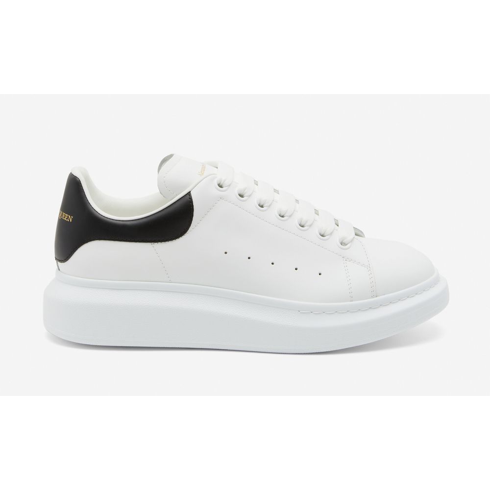 Elevated White Leather Sneakers with Oversize Sole