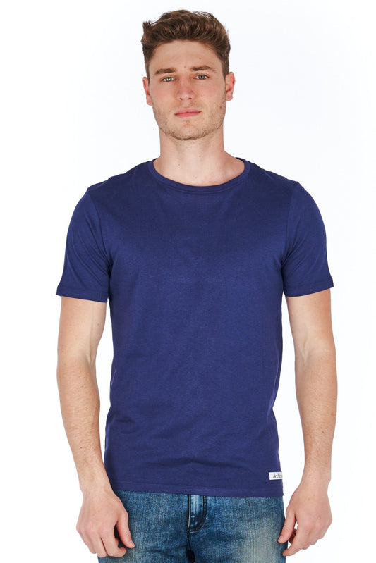 Chic Slim-Fit Jersey Tee with Mini Logo Accent