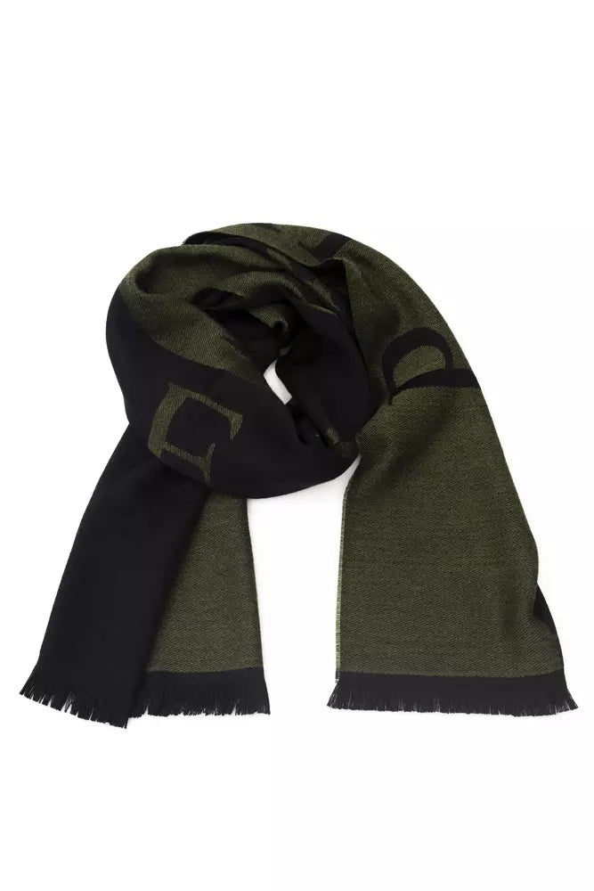 Elegant Green Fringed Scarf