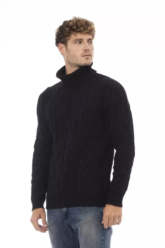 Elegant Turtleneck Sweater in Timeless Black