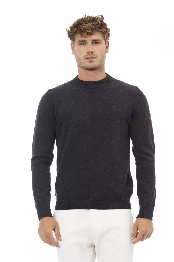 Elegant Crewneck Wool Sweater in Timeless Black