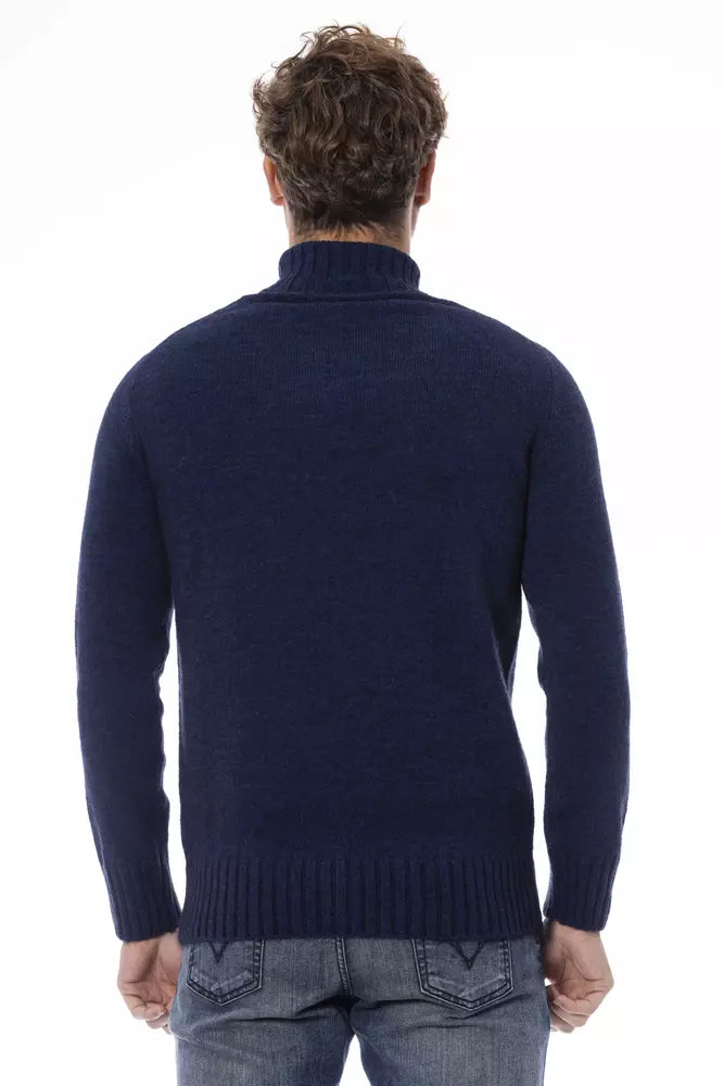 Elegant Turtleneck Sweater in Blue